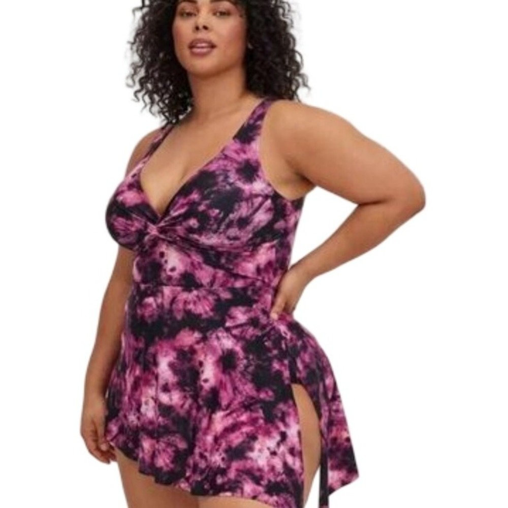 Torrid Pink Black Moon Tie Dye Asymmetrical Swim Dress 15900253 Size 00 M/L 10